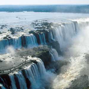 iguazu-falls-on-flight-argentina-brazil