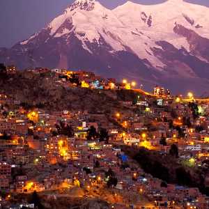 mount-illimani-overlooking-la-paz