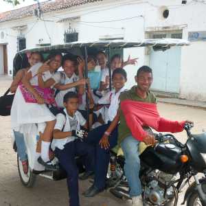 schooltaxi-mompox-colombia