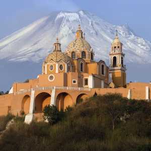 church-at-the-mountain-s-foot-mexico